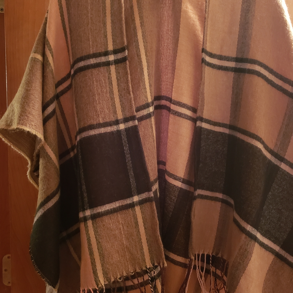 Nine West Brown Knit Poncho